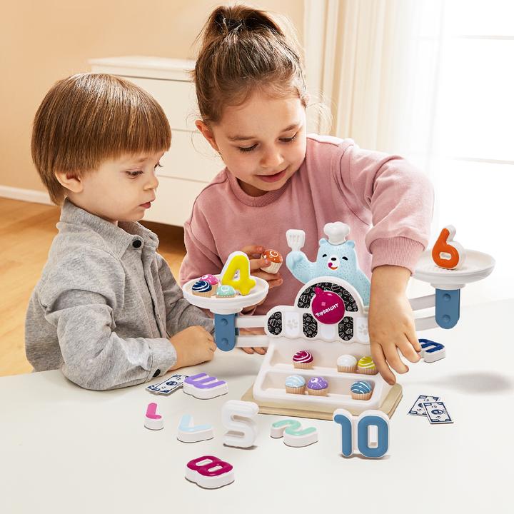 Actual product image Topbright Toys Yummy Bear Scale / Yummy Bear Scale TOY AWARD 2023 (German, English, French, Italian, Spanish, Dutch, Slovak, Czech, Russian, Romanian, Serbian, Swedish, Slovenian, Norwegian, Bosnian, Croatian, Bulgarian, Lithuanian)