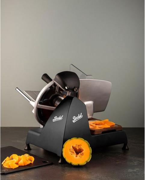 Immagine prodotto Berkel Affettatrice Red Line 250 nera opaca con lama in acciaio da 250 mm
