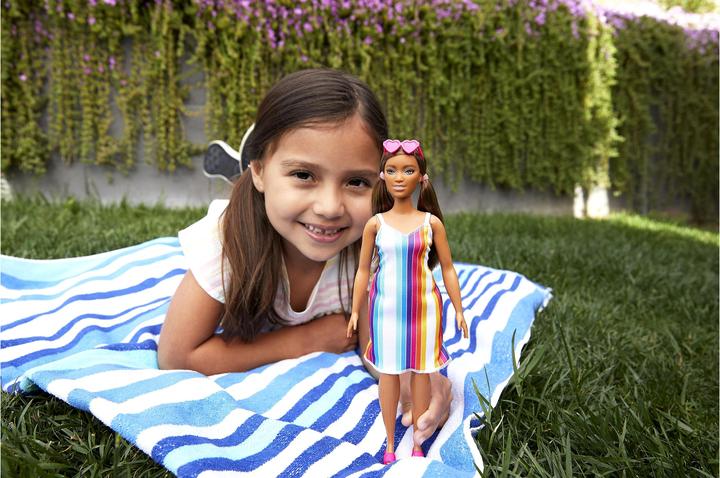 Actual product image Barbie Doll (Latina)