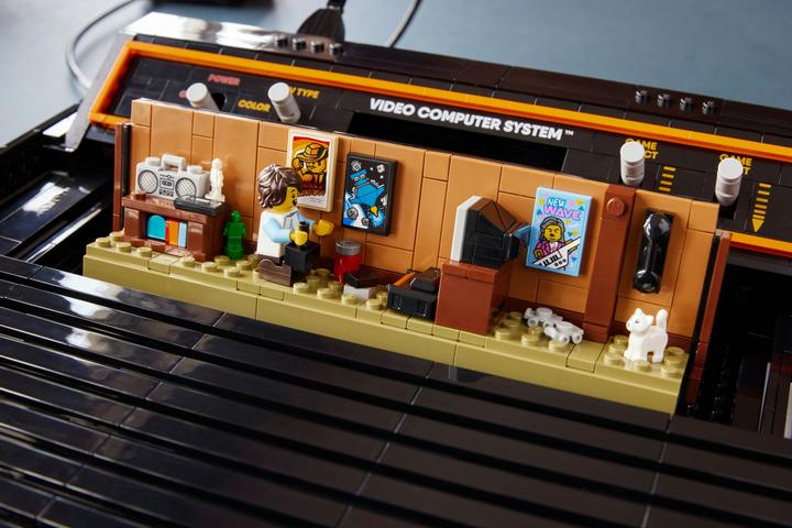 Actual product image LEGO Atari 2600 (10306, LEGO Rare Sets, LEGO Icons)