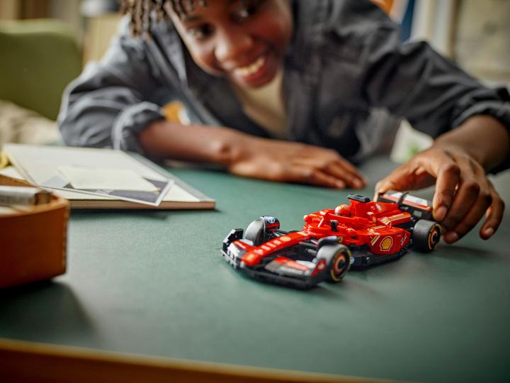 Produktbild LEGO Ferrari SF-24 F1 Rennauto (77242, LEGO Speed Champions)