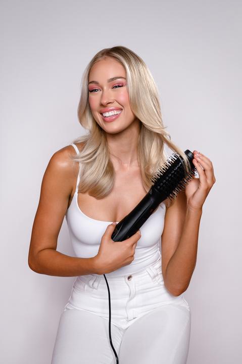 Actual product image Mermade Blow Dry Brush Black