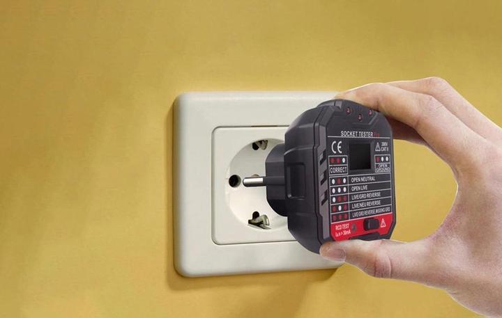 Actual product image Habotest HT106D Socket tester (CAT II 300V)