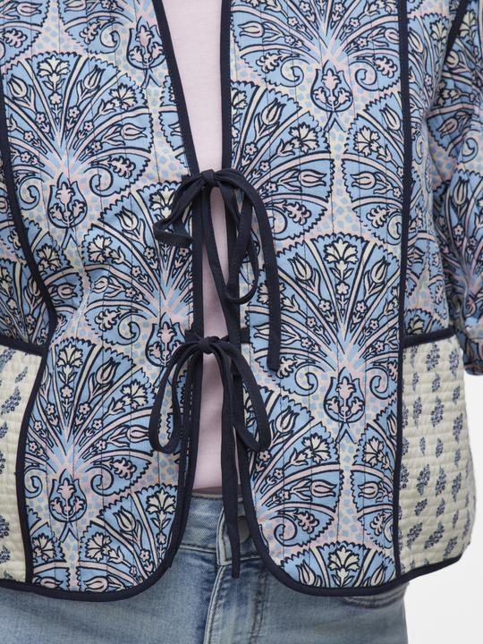 Actual product image Vila Stepp Jacke (42)