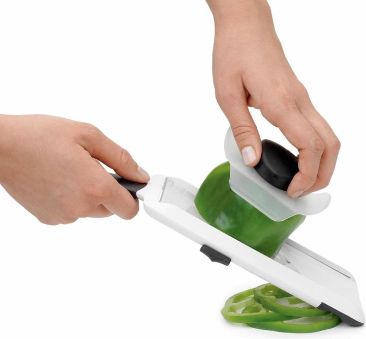Actual product image OXO Vegetable slicer