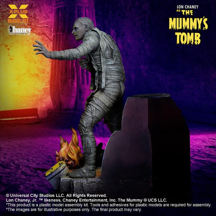 Actual product image X-Plus The Tomb of the Mummy Plastic Model Kit 1/8 Lon Chaney Jr. as Mummy 23 cm