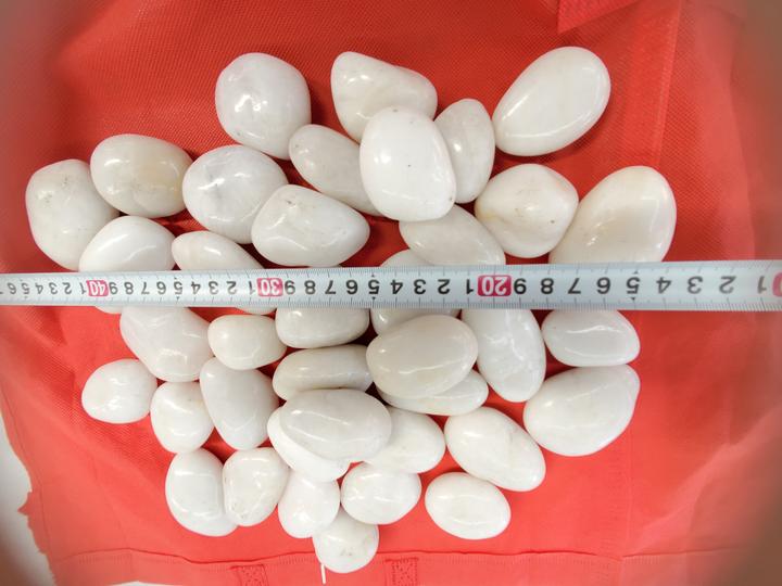 Actual product image Aquagart 140kg Polierter Kiesel Flusskiesel Kieselsteine Gartenkies Zierkies weiss (30 x 30 x 20 cm)