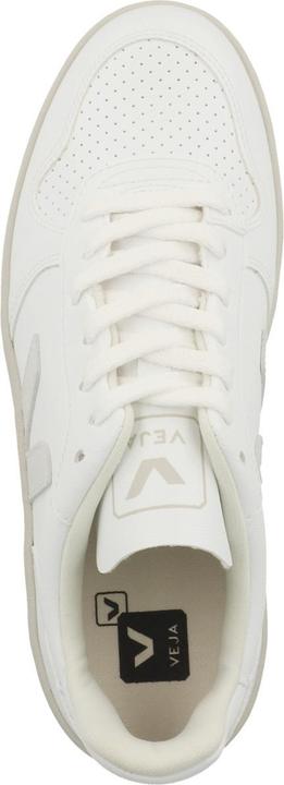 Actual product image Veja V-10 (37)