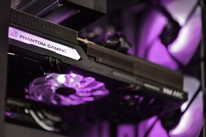 Immagine prodotto Action Actina 5500 (AMD Ryzen 5 5500U, 16 GB, 1000 GB, Radeon RX 6600)