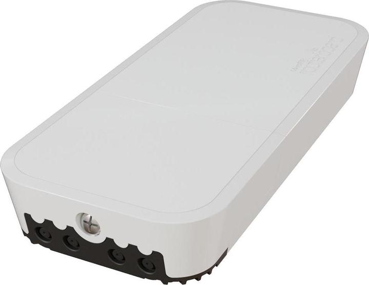 Actual product image MikroTik WAPGR-5HACD2HND&EC200A-EU -