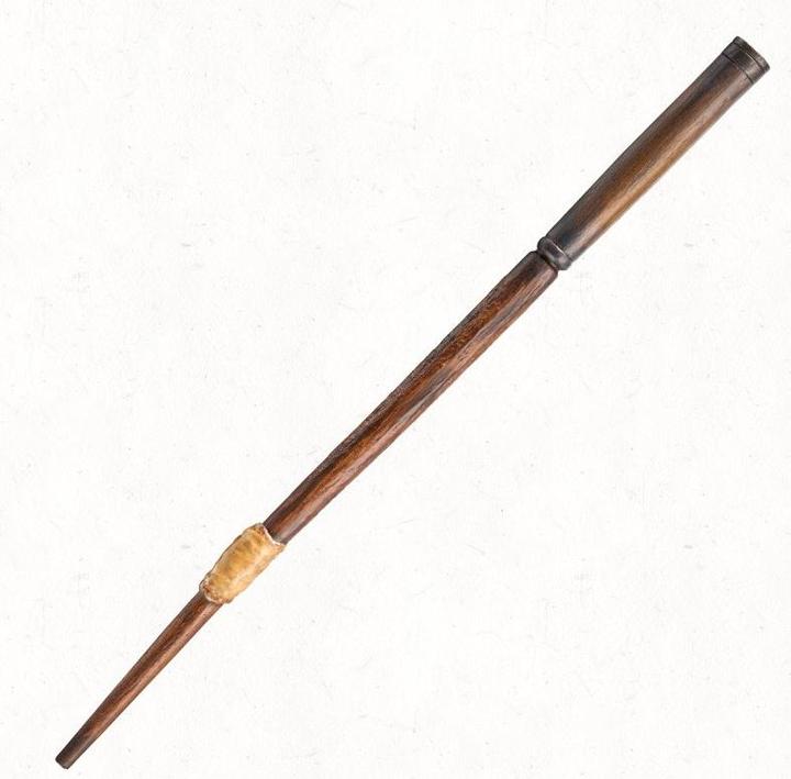 Actual product image Noble Collection Harry Potter Wand Replica 1/1 in Ollivanders Box - Ron's Broken Wand 33 cm