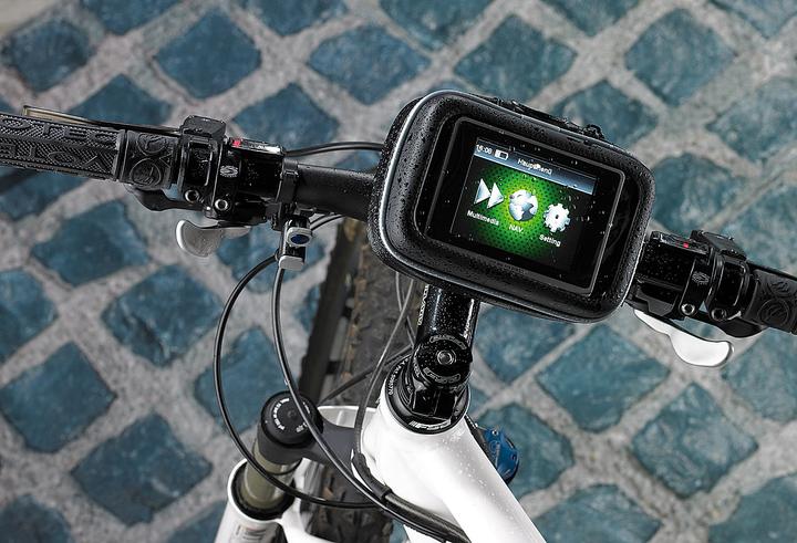 Produktbild NavGear Spritzwasserfeste Navi-Schutztasche mit Powerbank