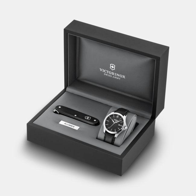 Actual product image Victorinox coalition (Analogue wristwatch, 40 mm)