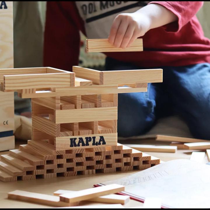 Image du produit Kapla Caisse en bois de 280 pièces.