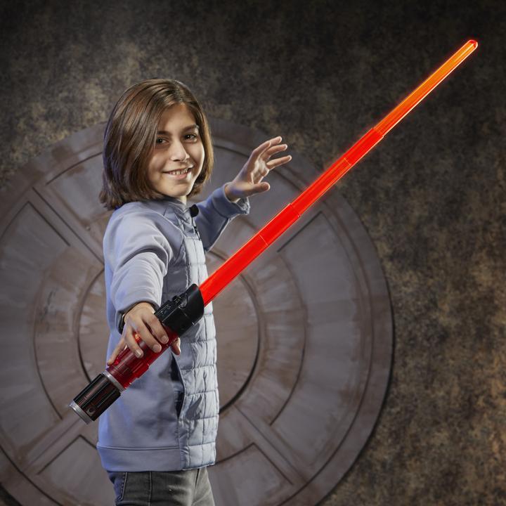 Image du produit Hasbro Dark Vador Lightsaber Kyber Core Electronic