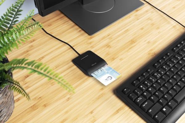Actual product image Trust PRIMO Smart Card Reader (USB 2.0)