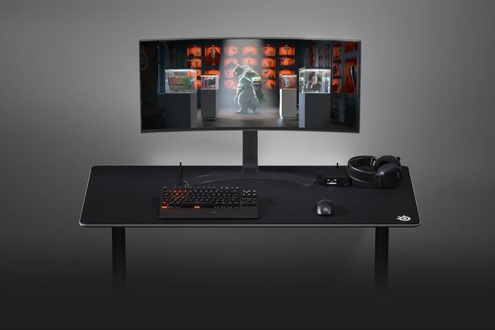 Actual product image SteelSeries QcK+ (L)