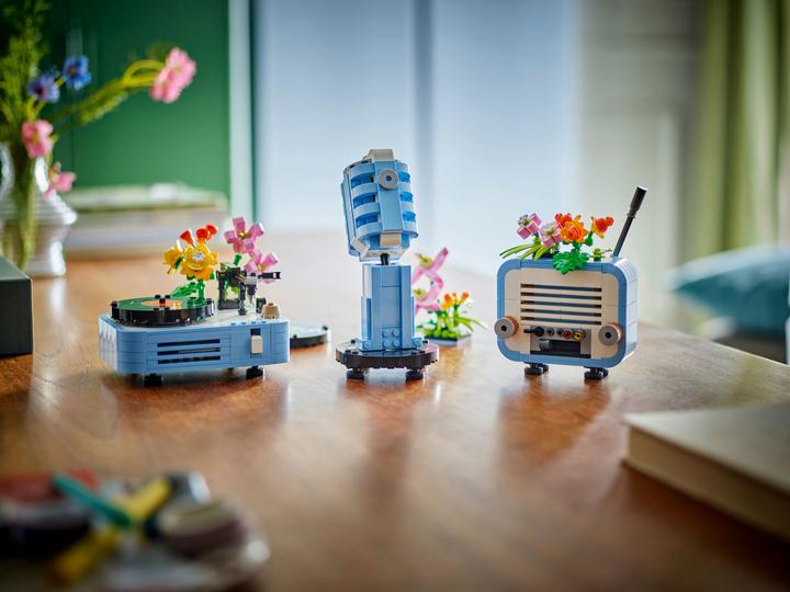 Image du produit LEGO Plattenspieler mit Blumen (31172, LEGO Creator Expert)