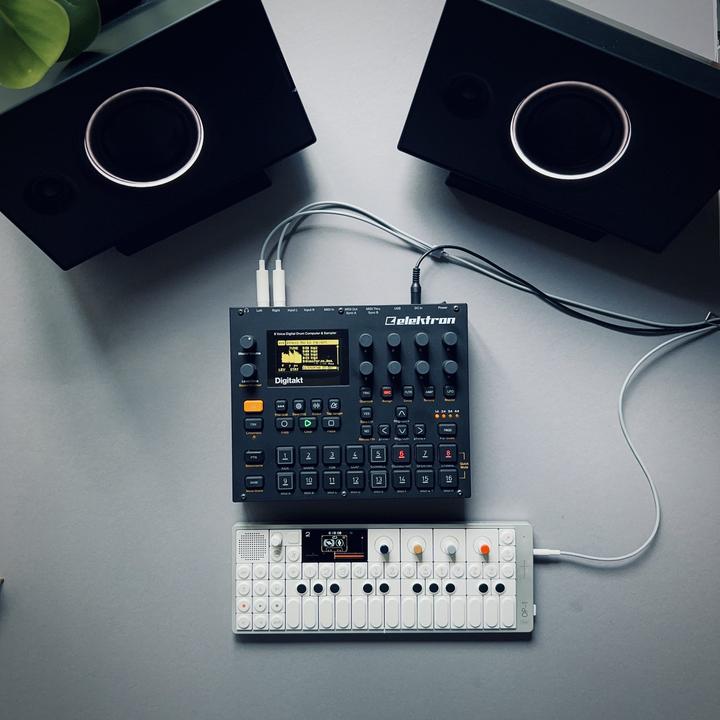 Actual product image Aiaiai UNIT-4 Wireless+ (Active, Pair, 2x 80 W)