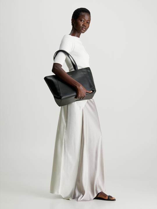 Produktbild Calvin Klein Shopper CK Daily 1766 SP24