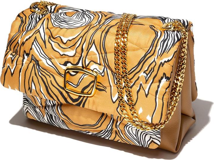 Actual product image MM33 Carre on camel fudge