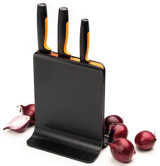 Actual product image Fiskars FF set of 3 knives in a plastic case