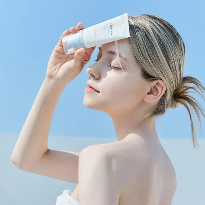 Produktbild Skin1004 Madagascar Centella Hyalu-Cica Water-Fit Sun Serum (Sonnencreme Gesicht, SPF 50+, 50 ml, 50 g)