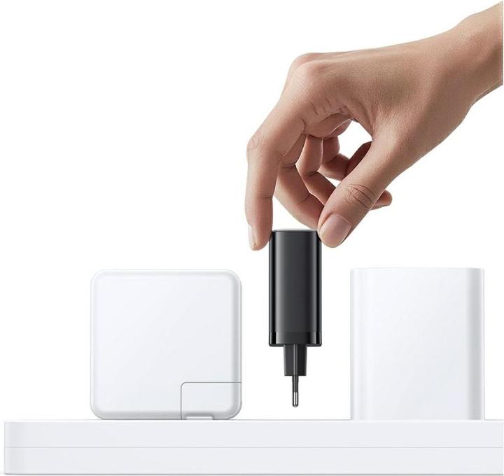 Produktbild Usams CC299 65W Fast Charger With Retractable Type-C Cable (EU) - Xiang Series Black (65 W)