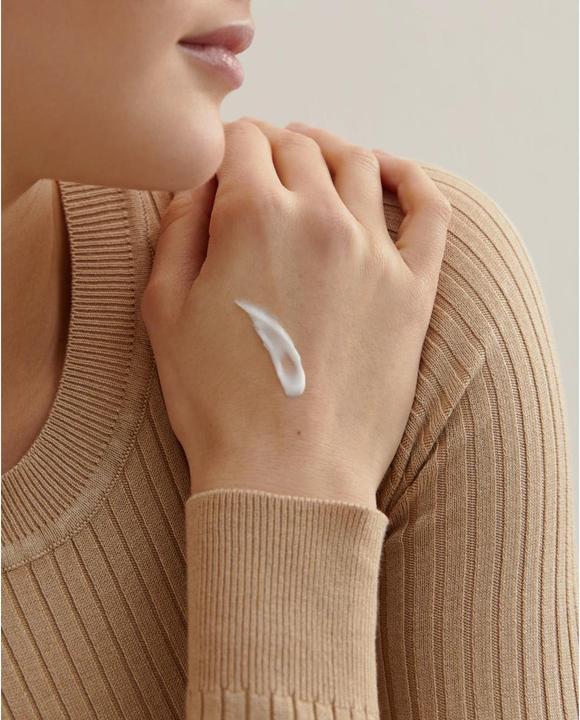 Actual product image NIVEA Luminous Anti-Pigment Stain (50 ml)