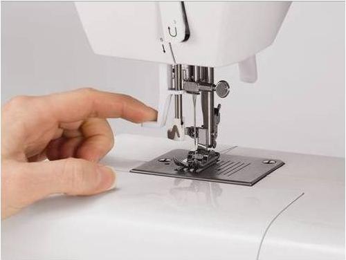 Produktbild Singer 2263 Tradition Nähmaschine 70 Watt 750 U/min 4 mm Stichlänge / 5 mm Stichbreite
