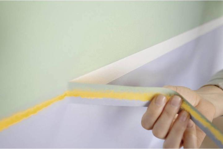 Actual product image tesa Malerkrepp Perfect+, Abdeckklebeband für präzises Abkleben im Innenbereich (30 mm)