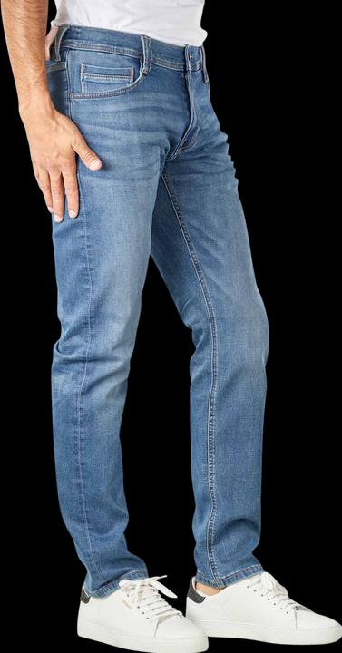 Actual product image Mustang Oregon Tapered Jeans Medium Blue (W29/L34)