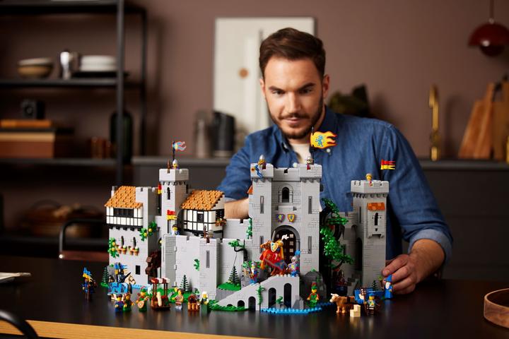Produktbild LEGO Icons Creator Expert End-Of-Live Set Burg der Loewenritter - 10305 NEU! Teile 4514x (10305)