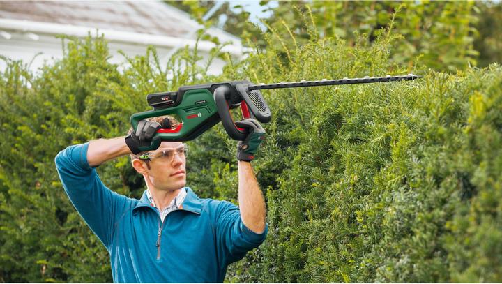 Produktbild Bosch Home & Garden UniversalHedgeCut 18V-50 (Akkuheckenschere)