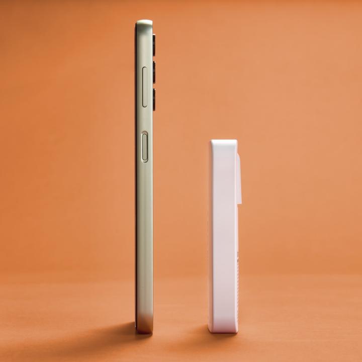 Produktbild Hama Schnellladegerät, 2x USB-C, 1x USB-A, flaches Mini-Ladegerät, PD, 65 W, WS (65 W)