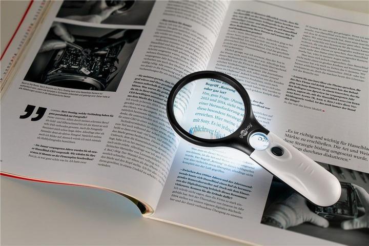 Produktbild Goobay LED-Leselupe mit LED-Beleuchtung, ideal für die Anzeige von feinen Details