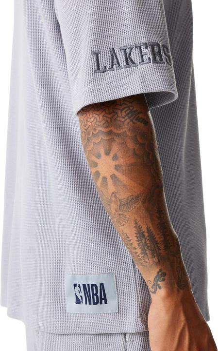 Immagine prodotto New Era Oversized Shirt - WAFFLE Los Angeles Lakers - M (M)
