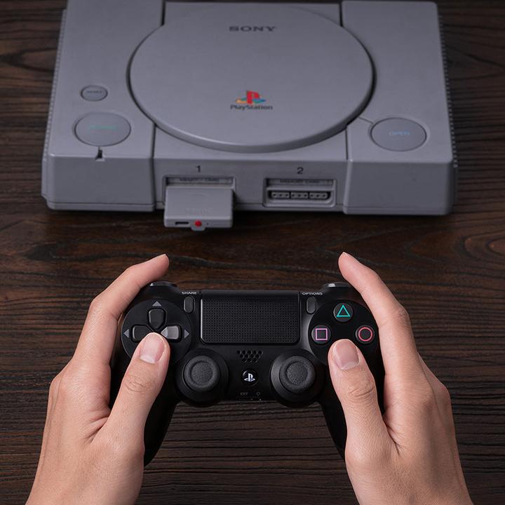 Image du produit 8bitdo Récepteur rétro PS1/PS2 (PS2, Playstation Classic, PC)