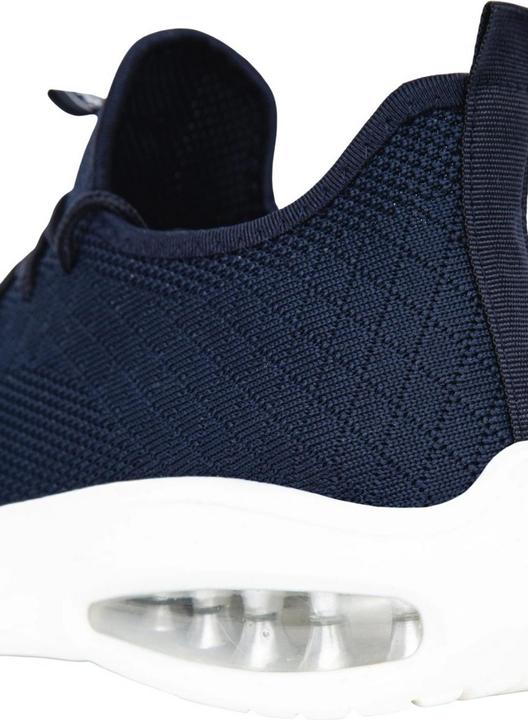 Actual product image Crosshatch Mens Trevel Trainers (43)