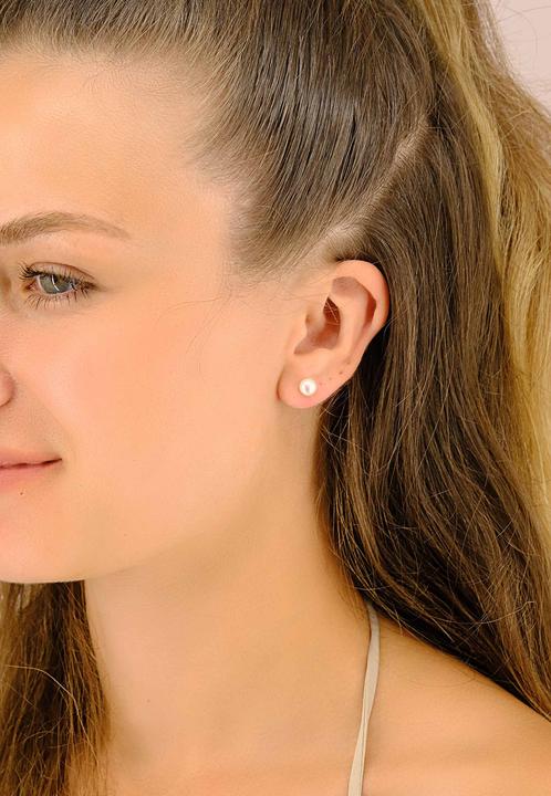 Actual product image Muau Stud earrings (750 platinum)