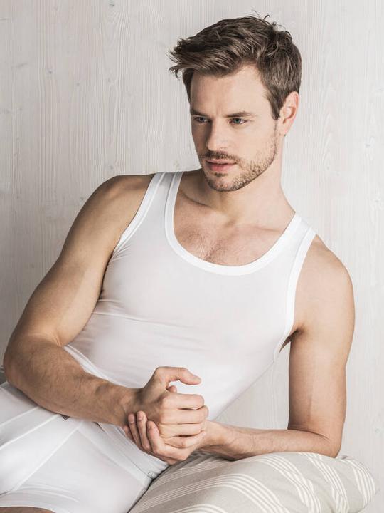 Actual product image ISA Bodywear Athletes shirt (M)
