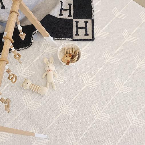 Immagine prodotto Baby Care Tappeto da gioco Leaf & Arrow 210 x 140 cm (210 x 140 cm)