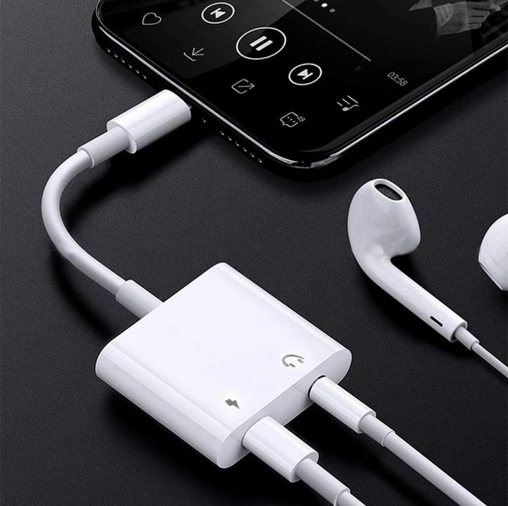 Image du produit PowerGuard Adaptateur audio Lightning 3.5mm pour casque & Charge (Lightning, Jack 3.5mm)