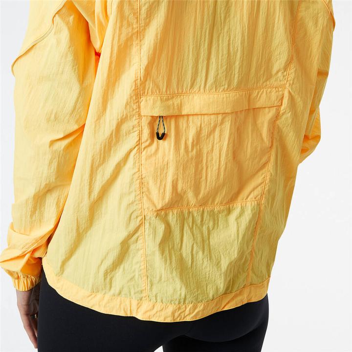 Image du produit New Balance W Impact Run Light Pack Jacket (L)