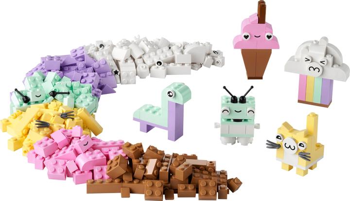 Actual product image LEGO 11028 Pastel Creative Construction Set (11028, LEGO Classic)