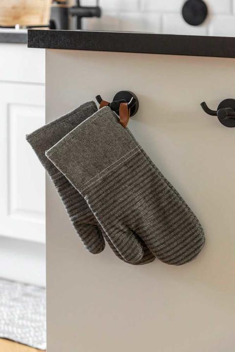 Actual product image Wenko Kitchen Glove Ada Stripes Grey, 2 pieces (Cotton, Silicone, Polyester, Viscose)