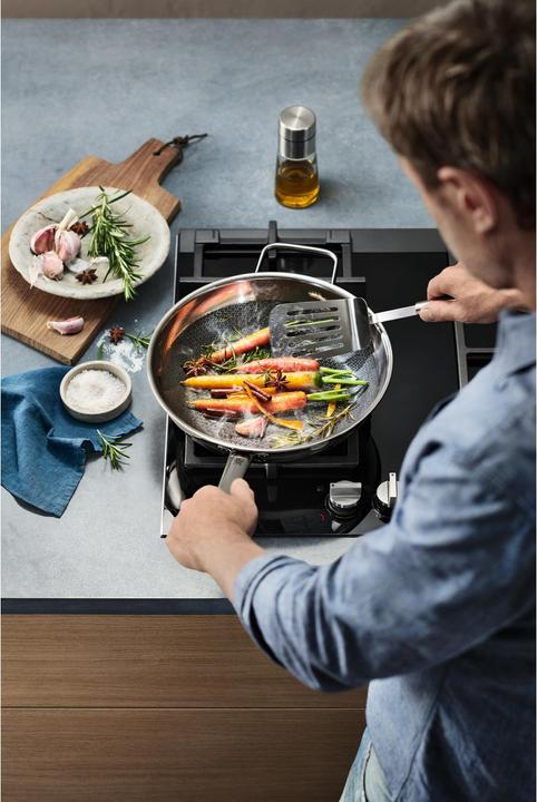 Actual product image WMF Professional Resist (28 cm, Frying pan, Aluminium, Stainless steel)