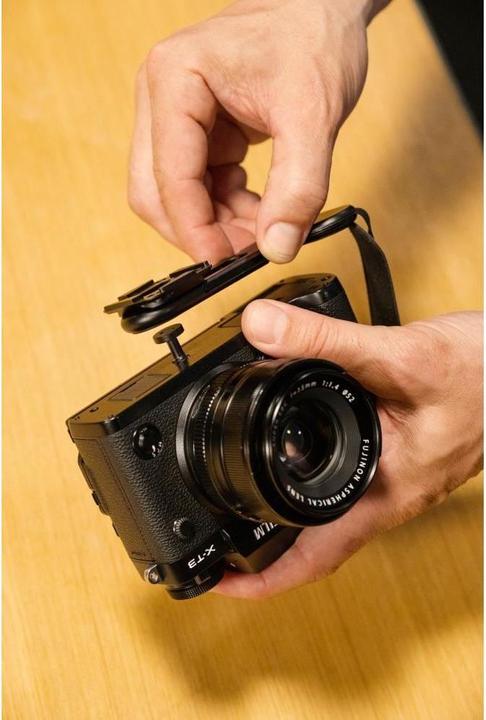 Actual product image Peak Design Micro Clutch L-Plate (Wrist strap)