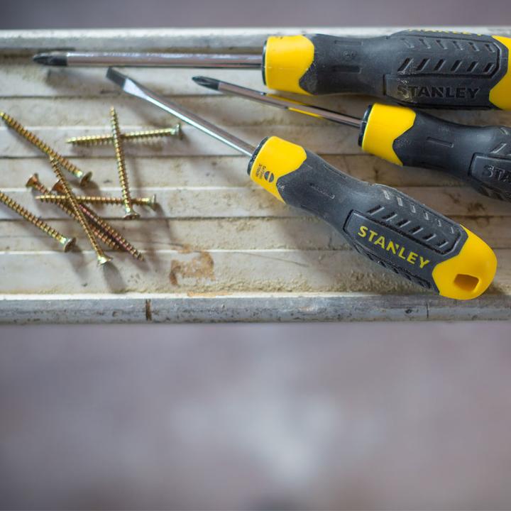 Actual product image Stanley CushionGrip screwdriver set 6 pieces, with voltage tester (Phillipps cross recess (PH), Slotted screws)