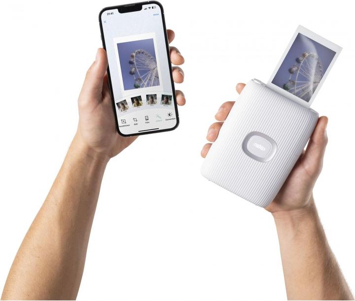 Actual product image Fujifilm Instax Pal